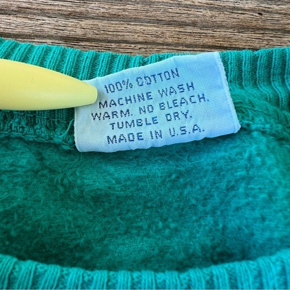 VTG Crazy Shirts SAN DIEGO Embroidered Crewneck Sweatshirt Sailing Flags Small - Picture 10 of 14